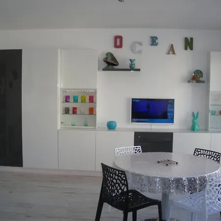 Perle Et Ecume A L Oceanic *